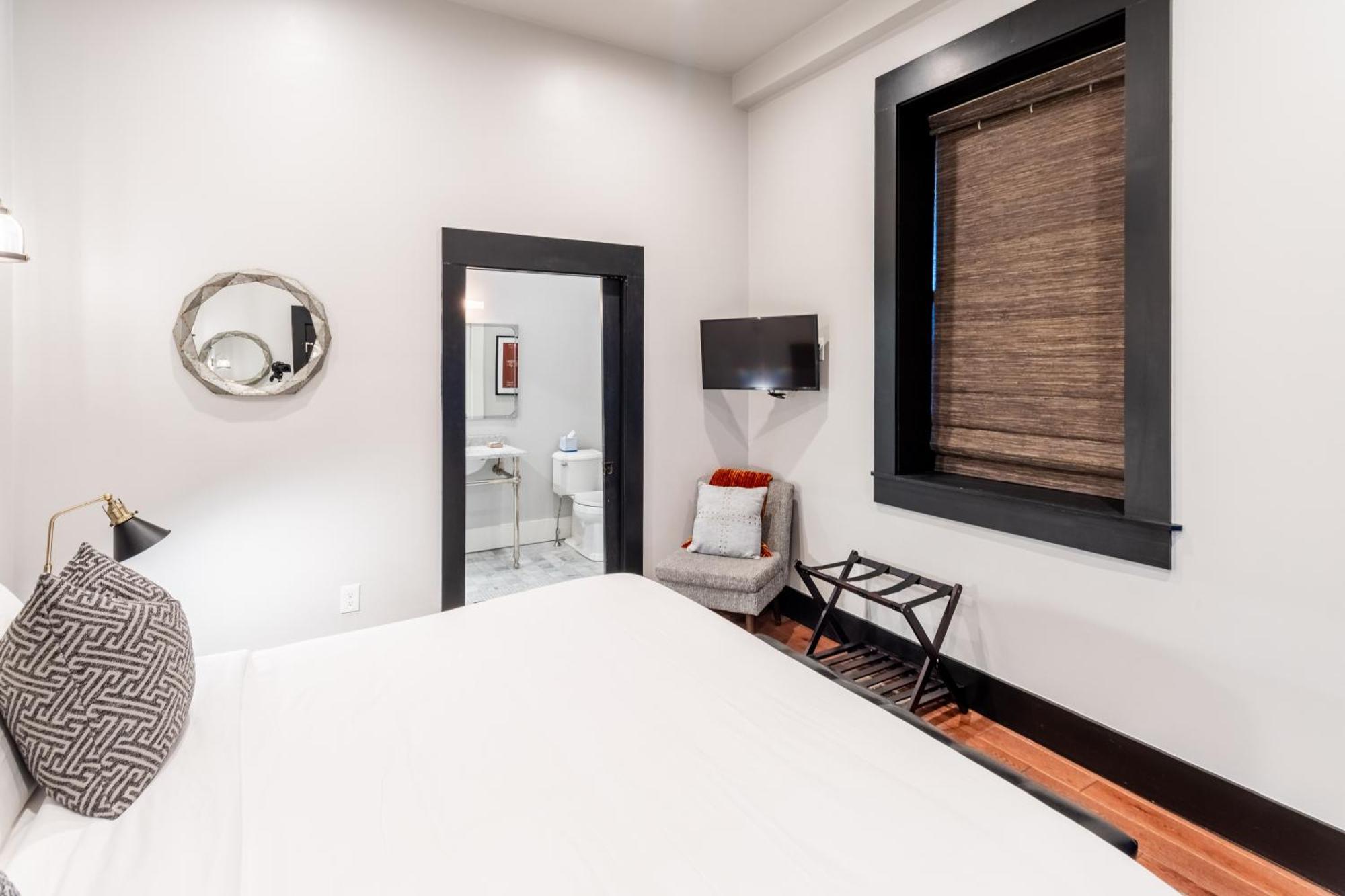 The Firehouse Villa Newport Ngoại thất bức ảnh